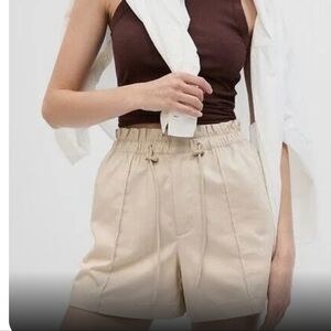 Gap Tan bungee waist shorts xxl